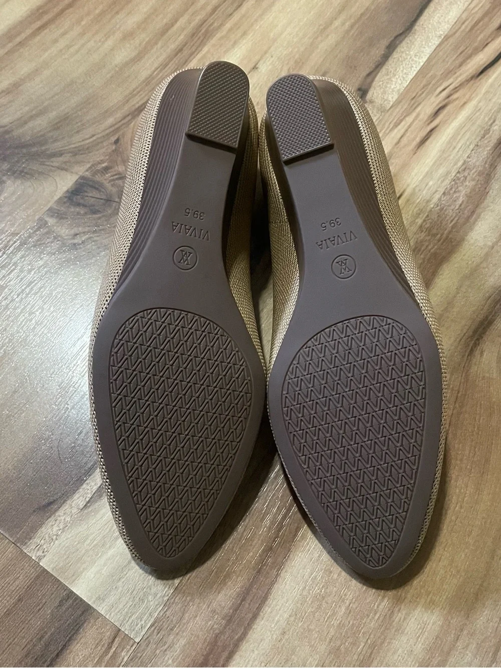 Vivaia Round Toe Wedge Pumps Tan Knit Sustainable Comfort Shoes Womens 39.5/8.5